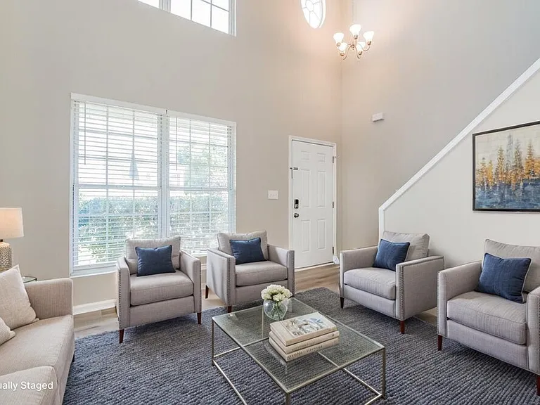 108 N Honey Springs Ave — Photo 4