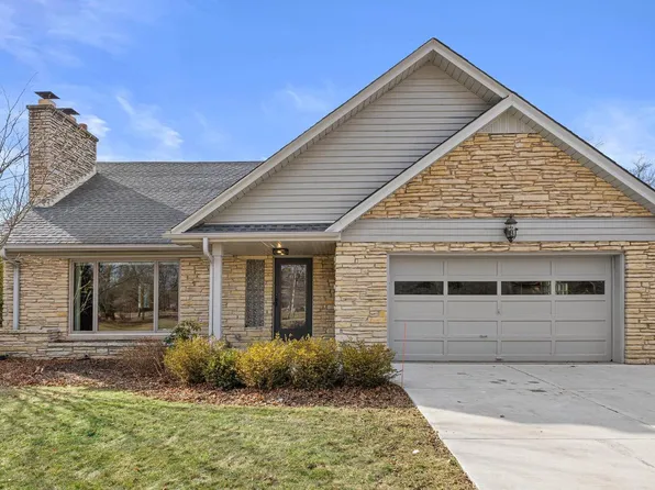 8307 North Greenvale ROAD, Fox Point, WI 53217