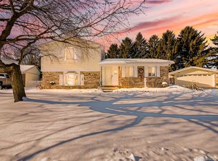 19202 Edward Ct, Clinton Township, MI 48038