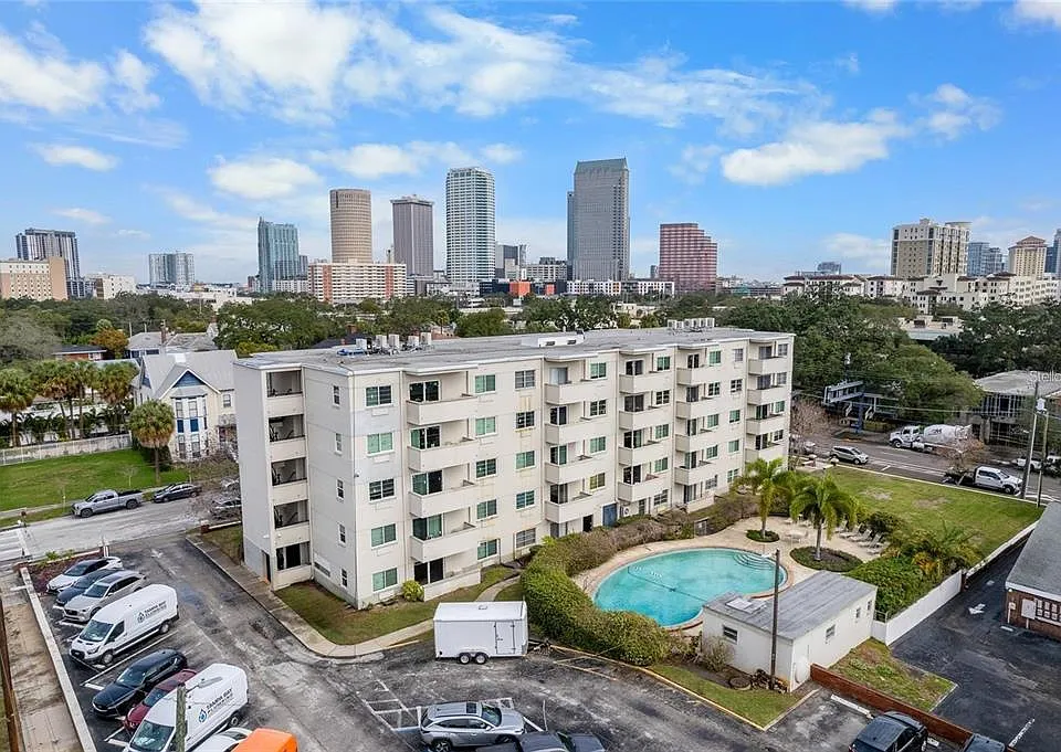 406 S Cedar Ave #307