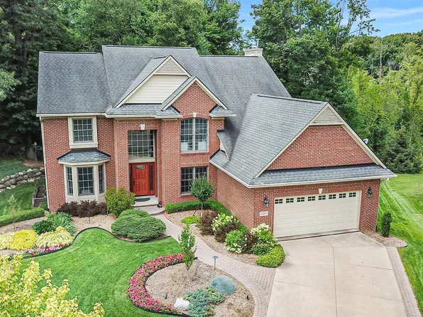 1227 Andover Ct, Wixom, MI 48393