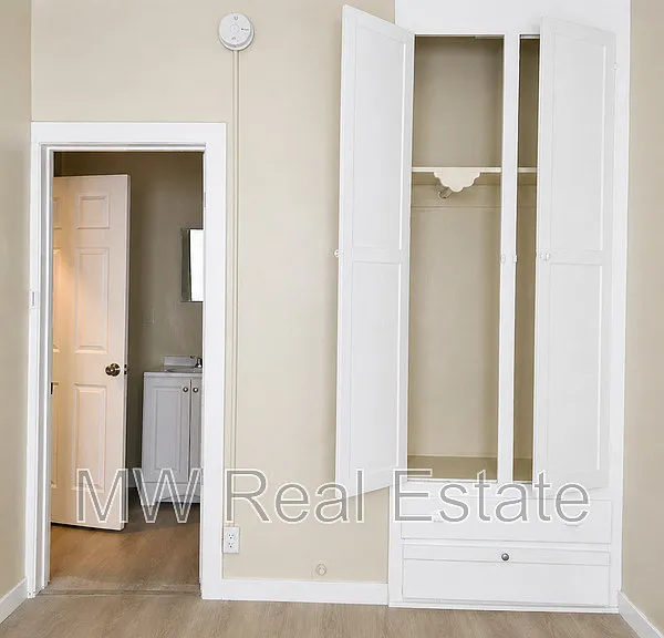 4017 W 28th St #9 — Photo 7