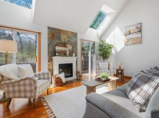18 Seasons Ln, Londonderry, NH 03053