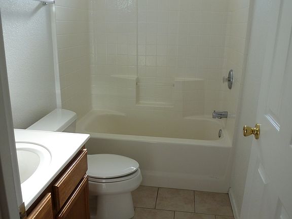 5th image of 2558 Broadwater Dr
