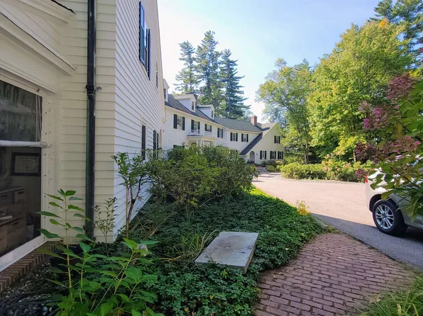 105 Elkins Point Road #4, Moultonborough, NH 03254