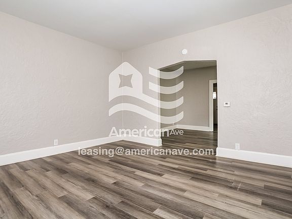 565633_003_living_room_13634104.jpg