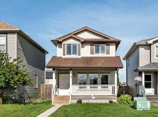 40 W Cimarron Grove Dr, Okotoks, AB T1S2H1