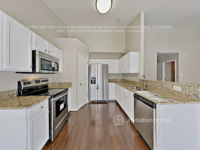 3017 Secret Garden Ct — Photo 9