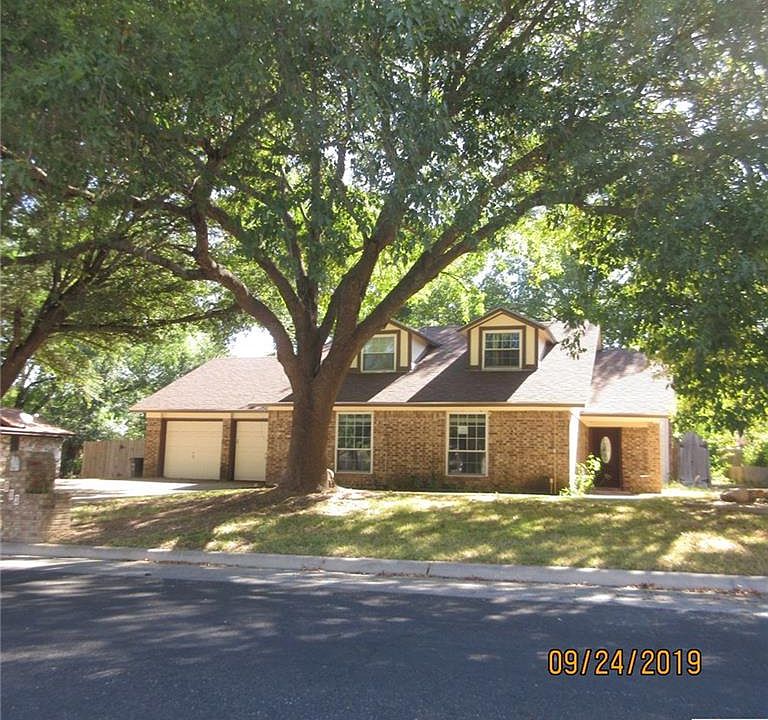1st image of 803 Cedar Oaks Ln