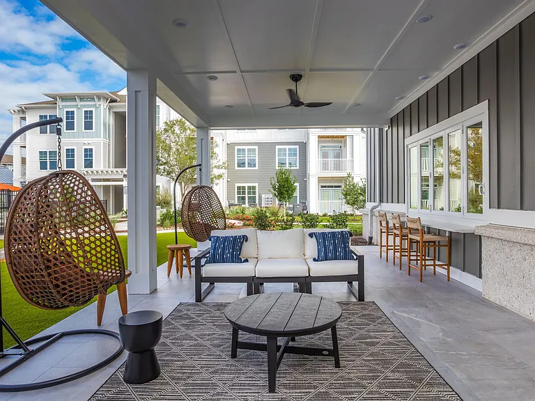 Middle Sound West Apartments — Photo 31
