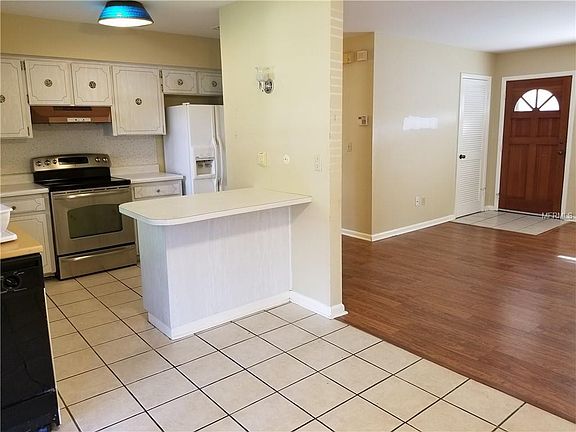 3rd image of 4813 Wynwood Dr