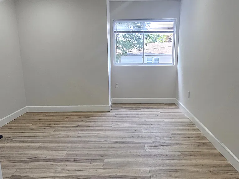 44 Warner St #B12 — Photo 13