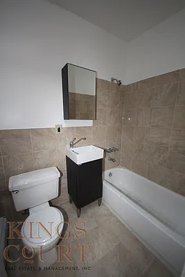 Rented by Kings Court Real Estate | media 66