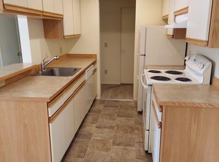 706 NW 185th St APT 306, Seattle, WA 98177