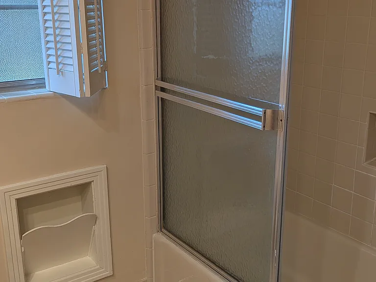 Hall Bath Tub View