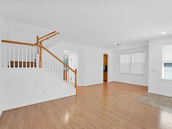 2nd image of 2746 Dresser Ct