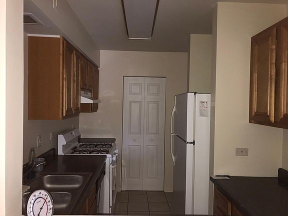 3rd image of 2407 N Kennicott Dr APT 2D