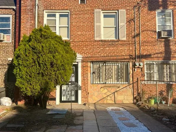 10223 187th St, Hollis, NY 11423