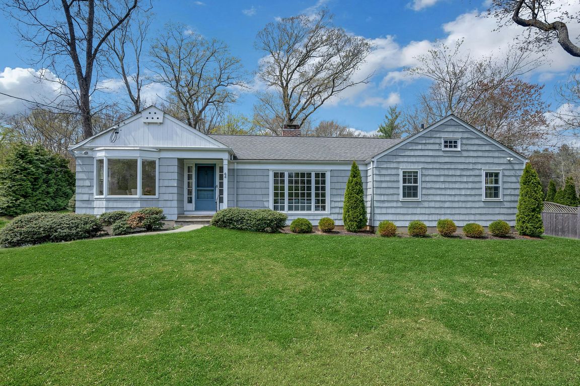 64 Hillside Rd, Greenwich, CT 06830 | MLS #124782 | Zillow