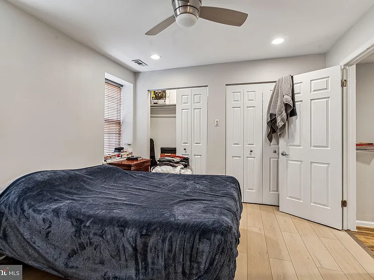 1007 Dickinson St #2 — Photo 9