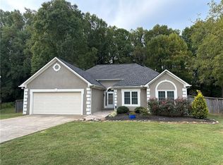 3690 Drew Rd, Cumming, GA 30040