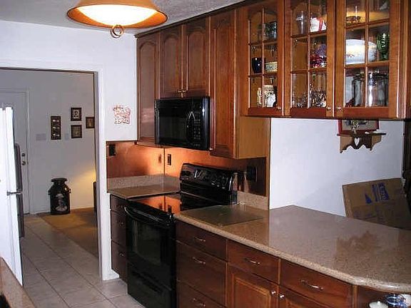 5th image of 1053 Granite Ln