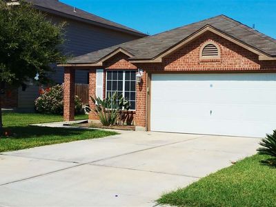 5214 Feria Dr, Laredo, TX, 78043