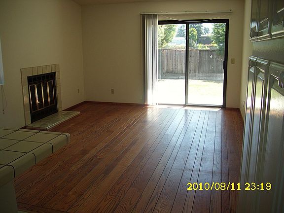 5th image of 920 Piers Ct