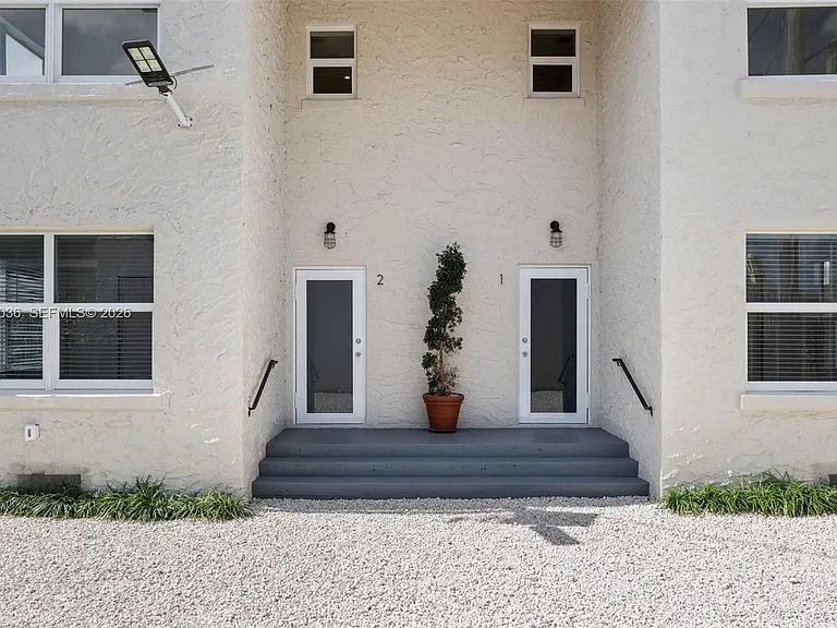403 SW 12th Ave #3 — Photo 18