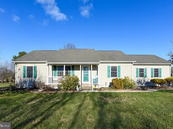 10 Goldenrod Dr, Georgetown, DE 19947