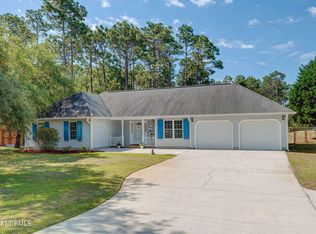 460 Charlestown Rd, Southport, NC 28461