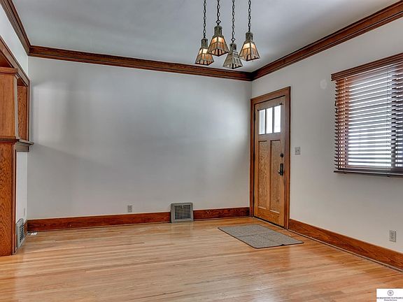 5th image of 5124 Leavenworth St