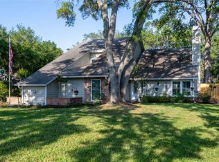 1881 Castle Woods Dr, Clearwater, FL 33759