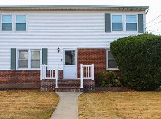 67 Lawrence St, Uniondale, NY 11553