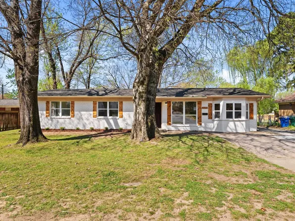 1323 Donaghey Ave, Conway, AR 72034