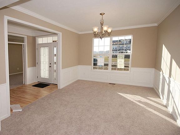 3rd image of 11044 Woodpark Dr