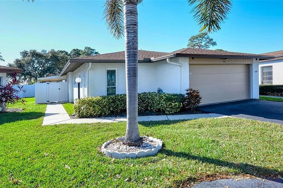 1st image of 3555 N Village Ct #202