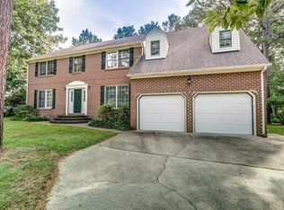 4748 Pompton Ln, Chester, VA 23831