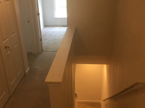 719 Gnome Ct, Glen Burnie, MD 21061