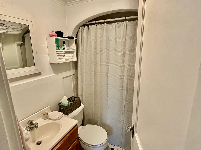 421 Schuyler St #3 — Photo 5