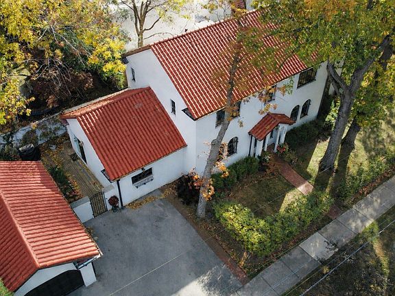 2nd image of 285 Vernon Ave