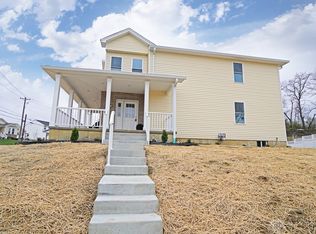 1927 Rockingham St, Cincinnati, OH 45237