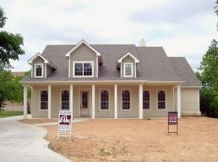 305 Main St, Roanoke, TX 76262