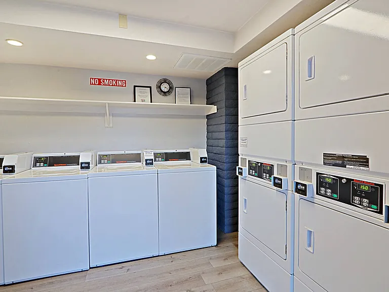 Allora Phoenix Apartments — Photo 21