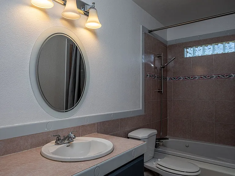 210 Warbonnet Trl — Photo 13