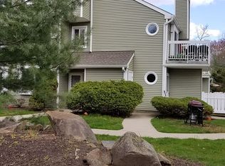 57 Deerberry Ln, Monmouth Junction, NJ 08852