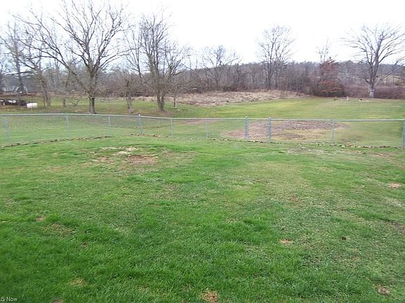 5th image of 32 Hill Ct