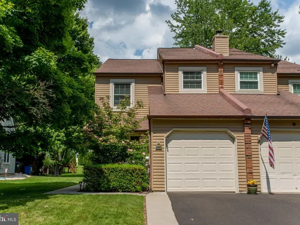 23 Stacey Dr, Doylestown, PA 18901