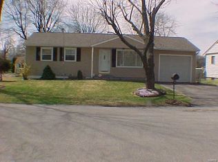 19 Tulip Ct, Granite City, IL