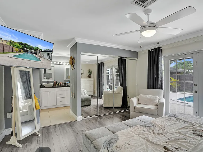 620 SW 100th Ave — Photo 30